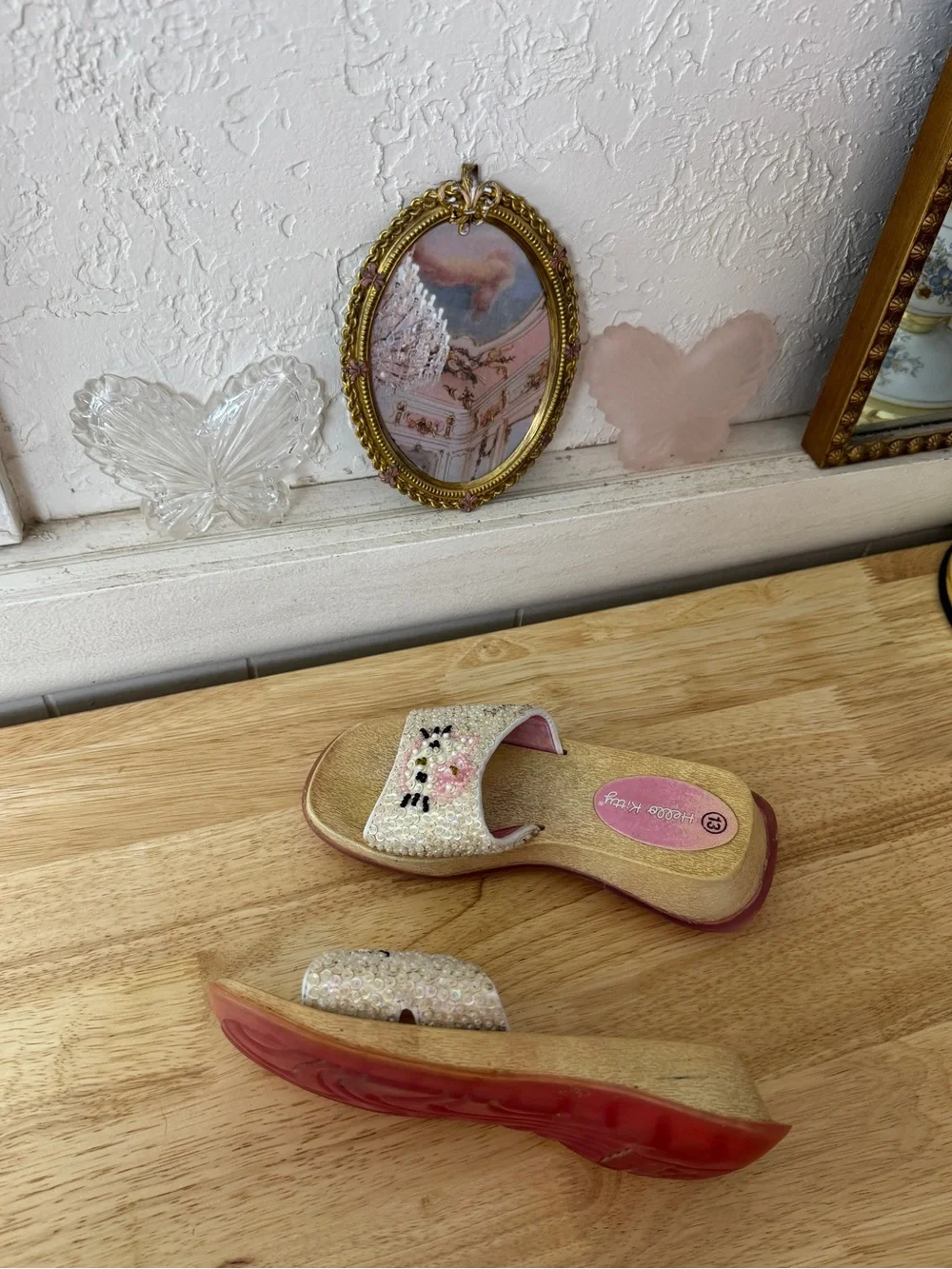 Vintage Hello Kitty Beaded Sandals Kids Size 13 Y2K Kawaii Pearl Sequin Platform